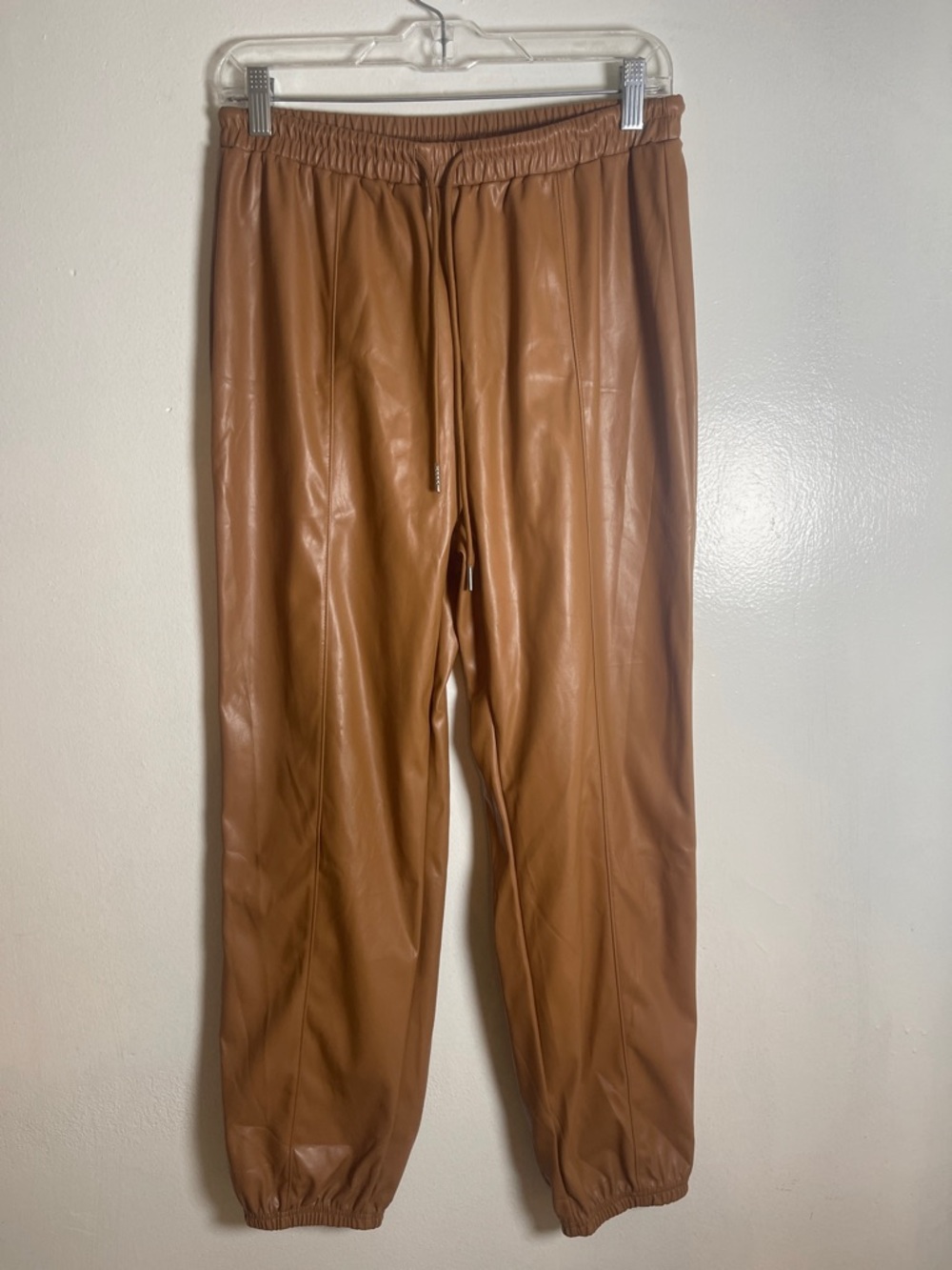 Floerns  Women’s Faux Leather Jogger Pants - Tan  Size: L